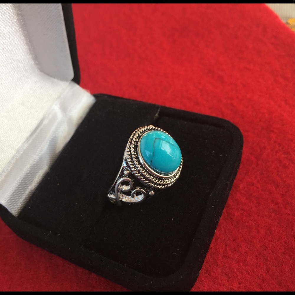 Turquoise silver ring